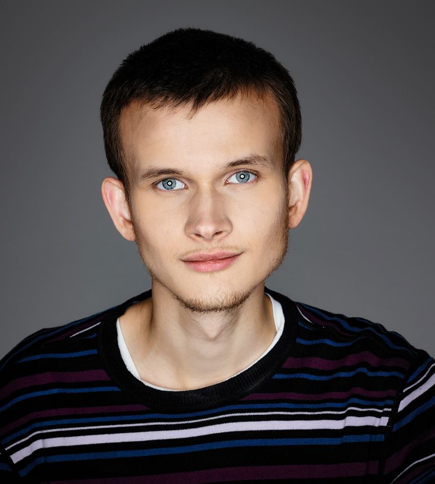 Photo de Vitalik Buterin avec un hauteur de 185 cm et à l’age de 30 en 2024